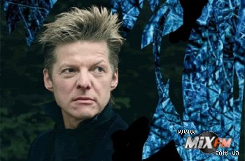 Wolfgang Voigt протестует